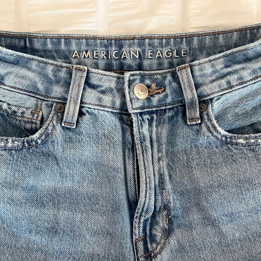 American Eagle Mom Straight Jean size 4 long - Picture 7 of 8